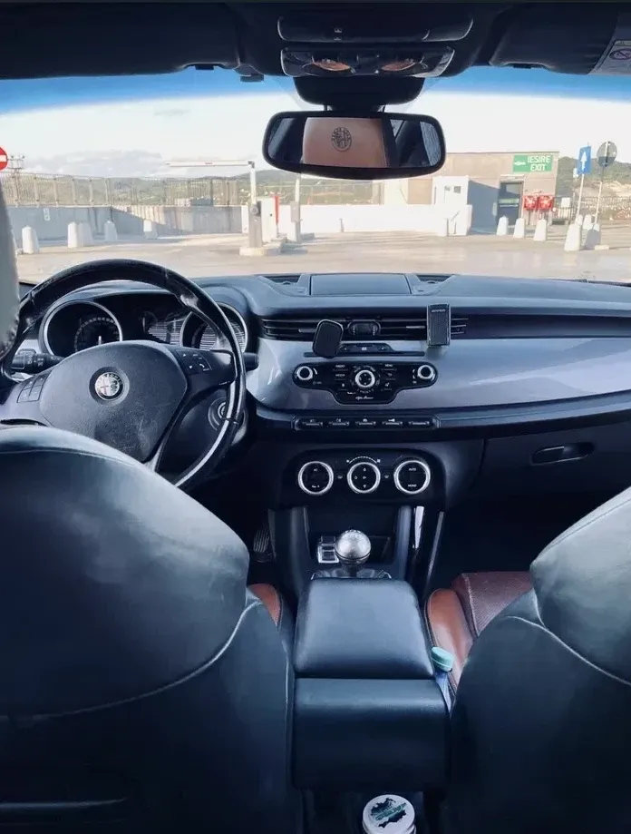 Alfa Romeo Giulietta 2.0 Mjet Distinctive — imagine 5