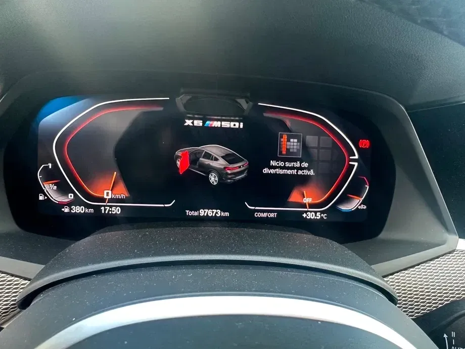 BMW X6 M G06 M50i — imagine 6