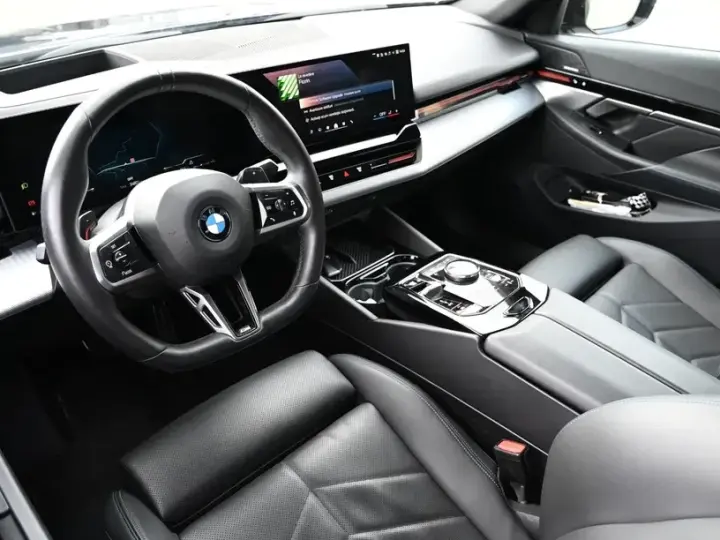 BMW Seria 5 G60/G61 520d AT MHEV