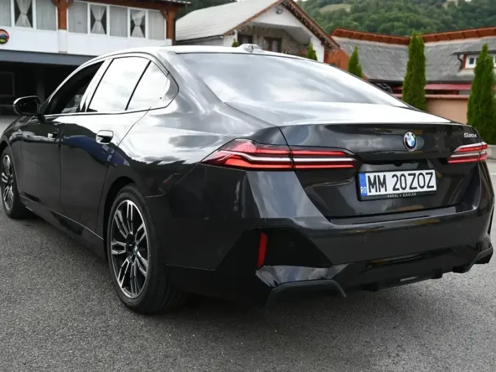 BMW Seria 5 G60/G61 520d AT MHEV