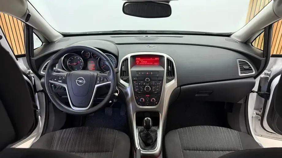 Opel Astra J — imagine 6