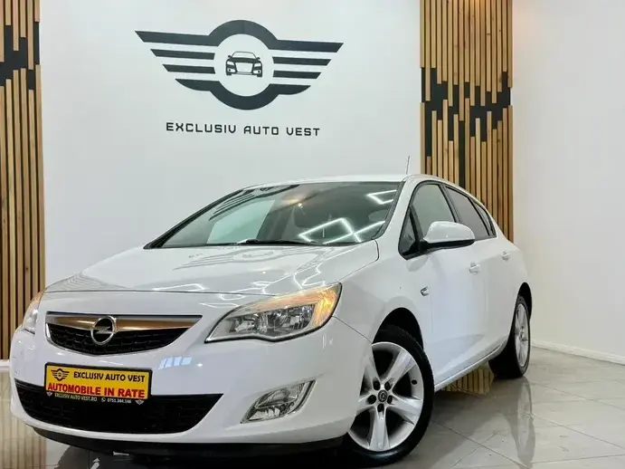 Opel Astra J