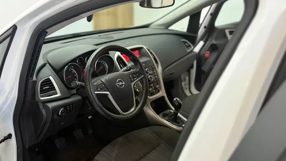 Opel Astra J — imagine 5