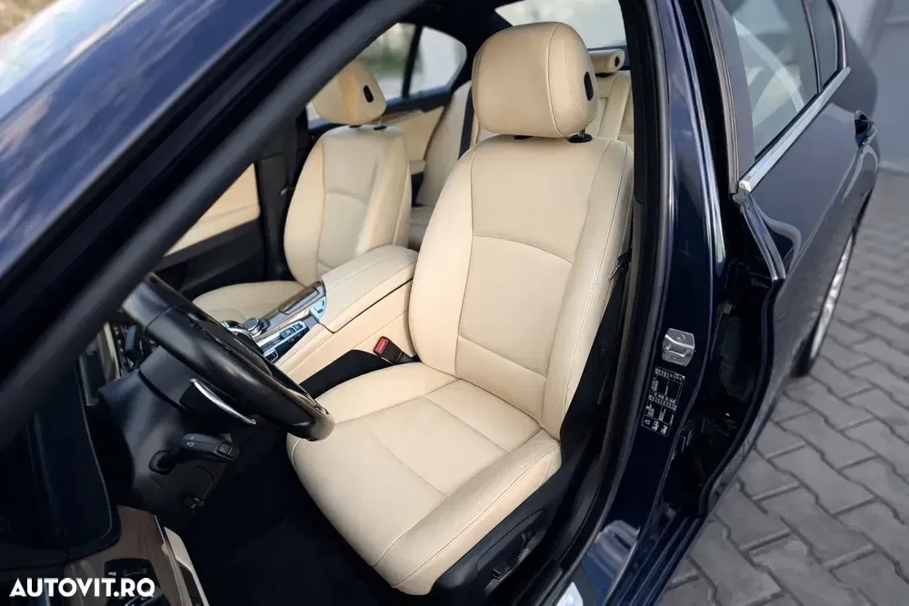 BMW Seria 5 F10/F11/F07 [2010 - 2017] 525d xDrive Aut. Luxury Line — imagine 5