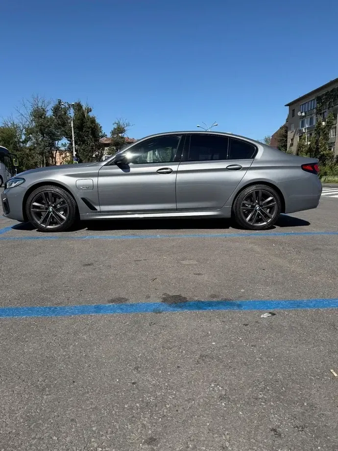 BMW Seria 5 G30/G31 530e xDrive AT PHEV — imagine 3