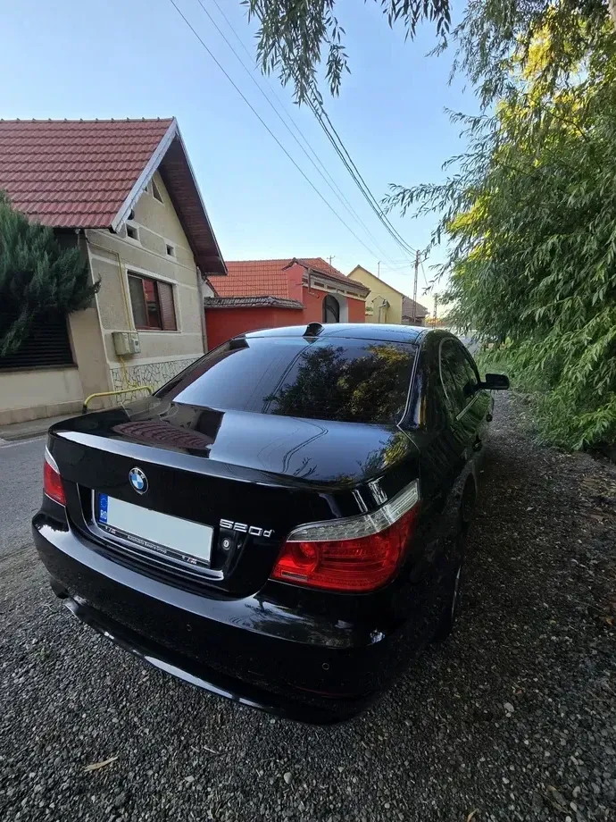 BMW Seria 5 E60/E61 520d Aut. Edition Exclusive — imagine 5