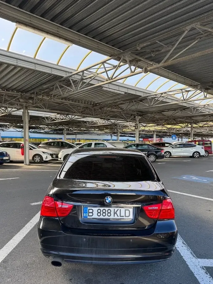 BMW Seria 3 E90/E91/E92/E93 — imagine 4