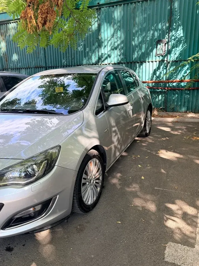 Opel Astra 1.4 Turbo ECOTEC Aut. Cosmo — imagine 2