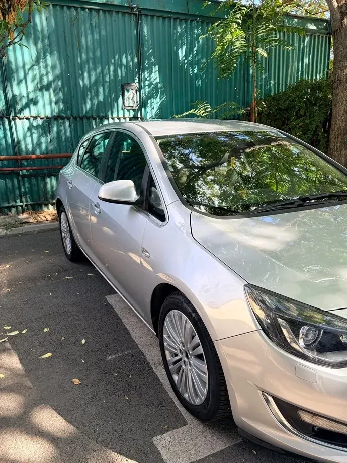 Opel Astra 1.4 Turbo ECOTEC Aut. Cosmo — imagine 3