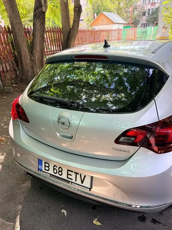 Opel Astra 1.4 Turbo ECOTEC Aut. Cosmo — imagine 5