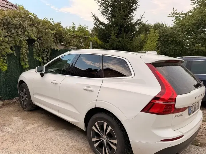 Volvo XC 60 II B4 MHEV R-Design