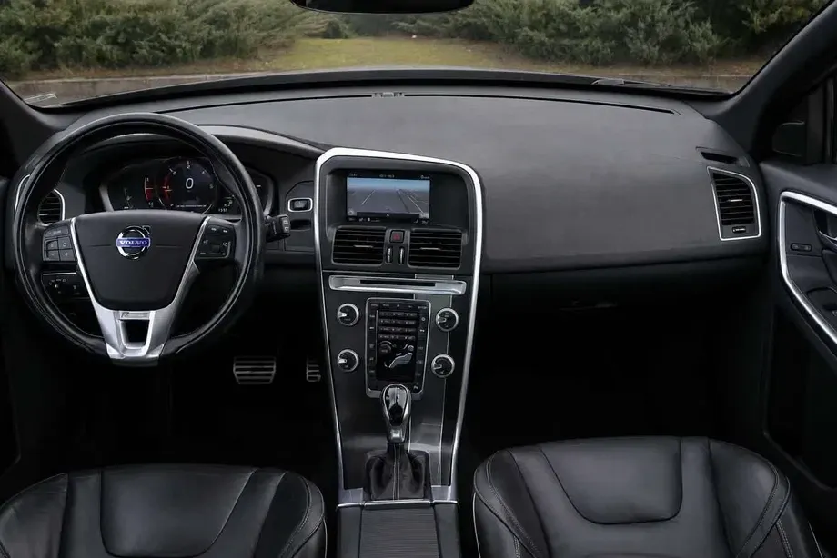 Volvo XC 60 I D4 Geartronic RDesign — imagine 4