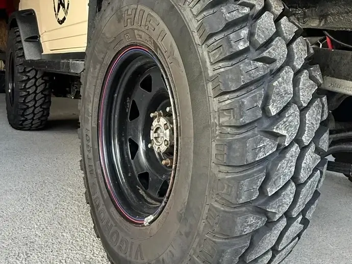 Suzuki Samurai