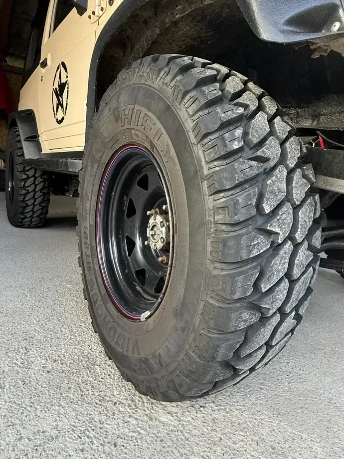 Suzuki Samurai — imagine 2