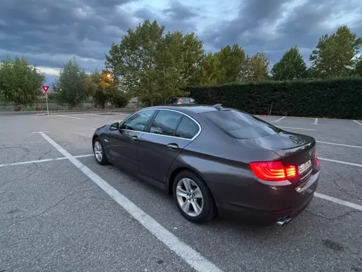 BMW Seria 5 F10/F11/F07 [2010 - 2017] 520d Aut. Luxury Line