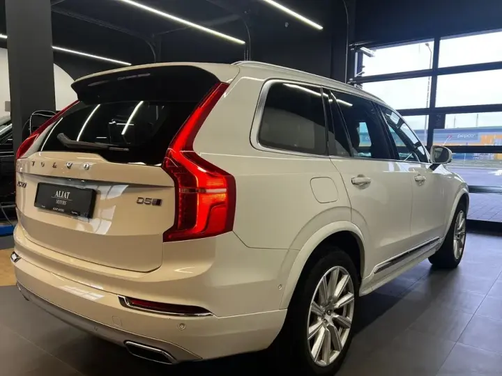 Volvo XC 90 D5 AWD Geartronic Inscription