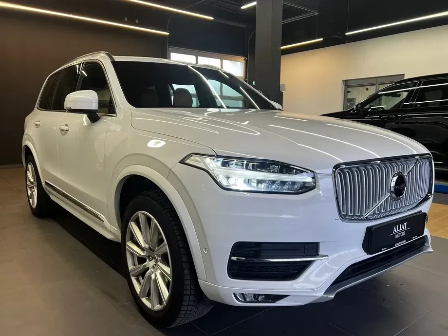 Volvo XC 90 D5 AWD Geartronic Inscription — imagine 4