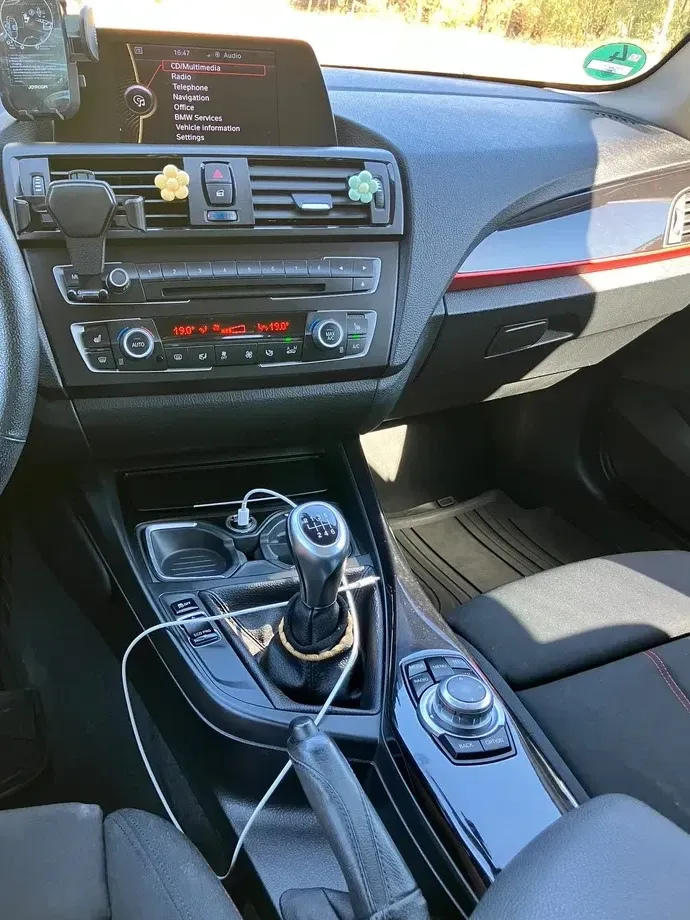 BMW Seria 1 F20/F21 118d — imagine 5