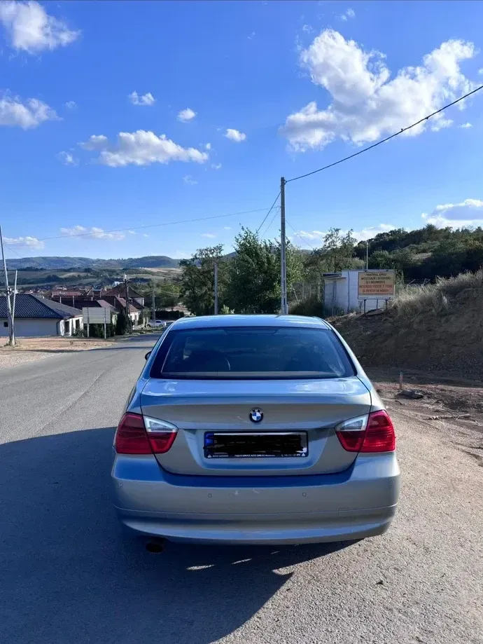 BMW Seria 3 E90/E91/E92/E93 — imagine 2
