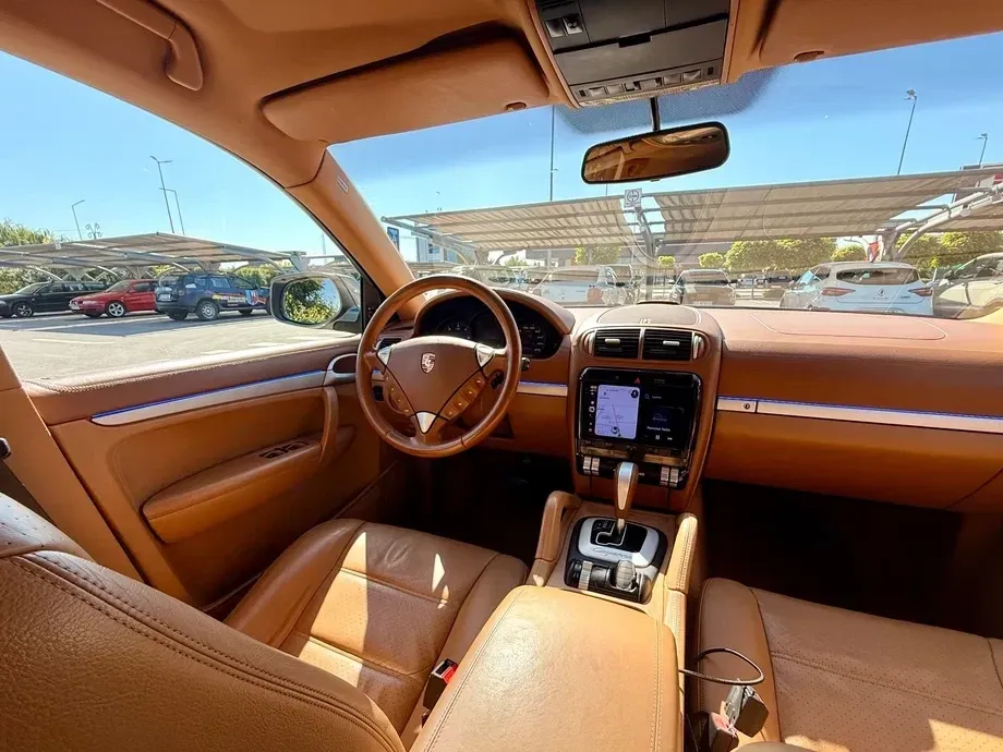 Porsche Cayenne — imagine 5