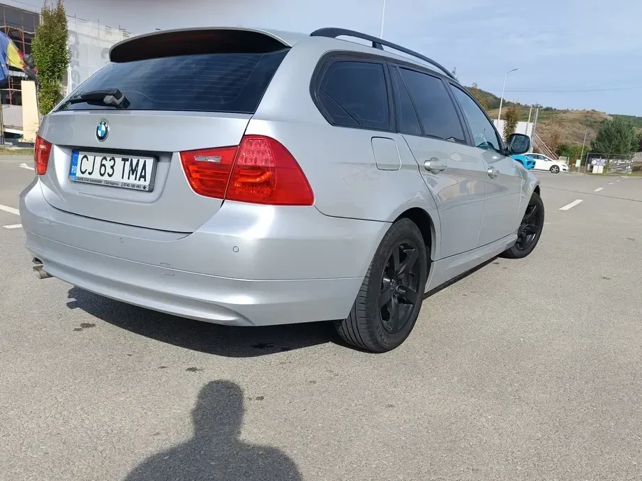 BMW Seria 3 E90/E91/E92/E93 318d DPF Aut. — imagine 4