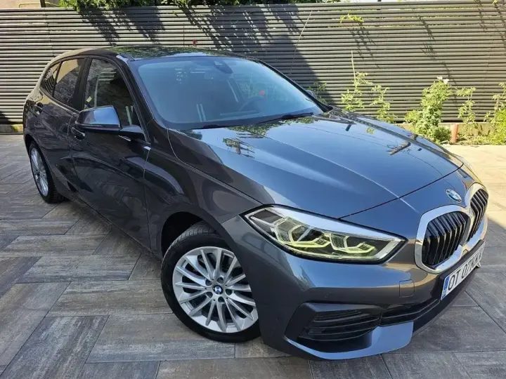 BMW Seria 1 F40/F52 120d xDrive Aut. Advantage