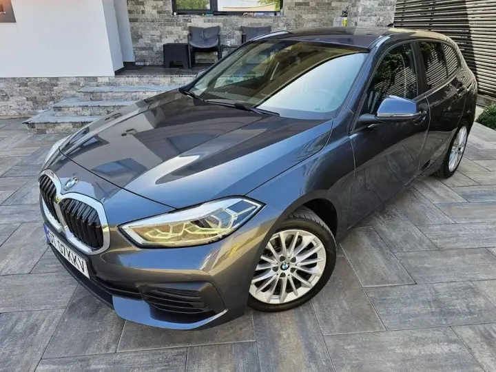 BMW Seria 1 F40/F52 120d xDrive Aut. Advantage