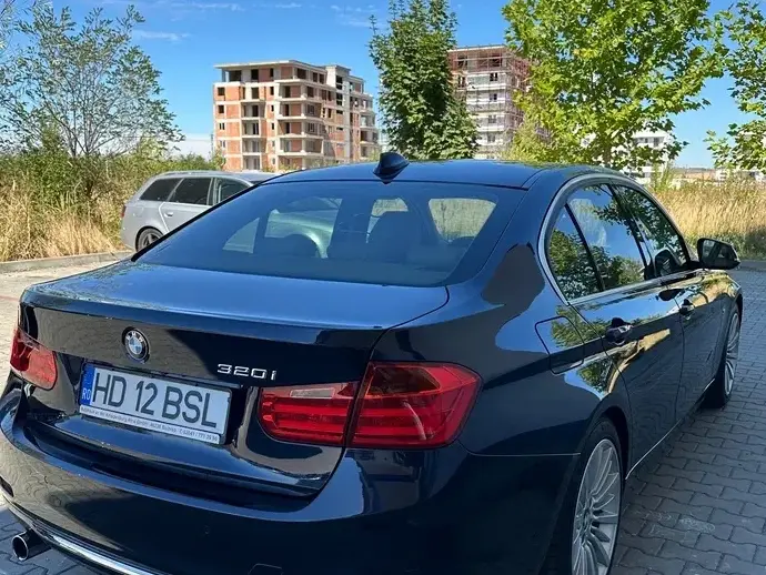 BMW Seria 3 F30/F31/F34 320i Aut. Luxury Line