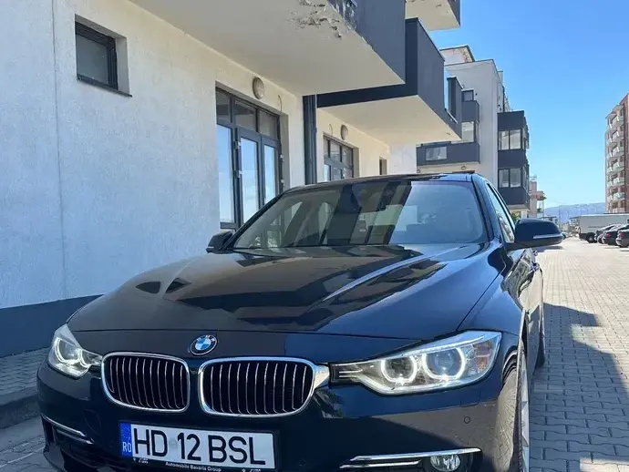 BMW Seria 3 F30/F31/F34 320i Aut. Luxury Line