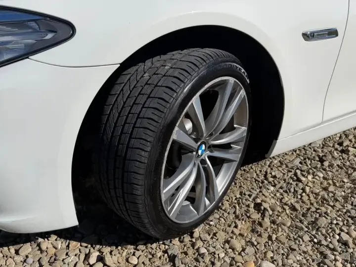 BMW Seria 5 F10/F11/F07 520d xDrive Aut. Luxury Line