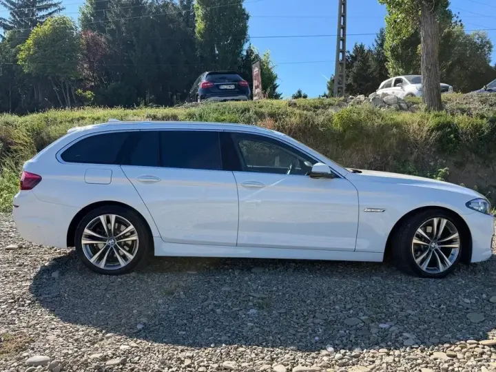 BMW Seria 5 F10/F11/F07 520d xDrive Aut. Luxury Line