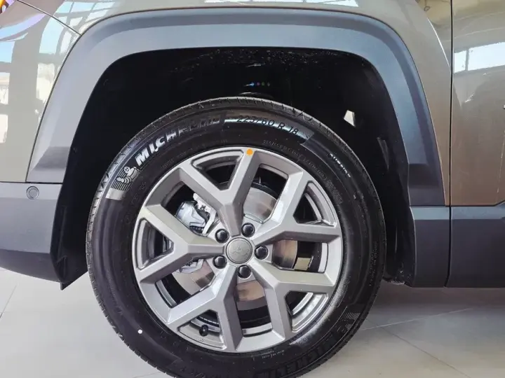 Jeep Compass 1.2 e-Hybrid DCT6 First Edition