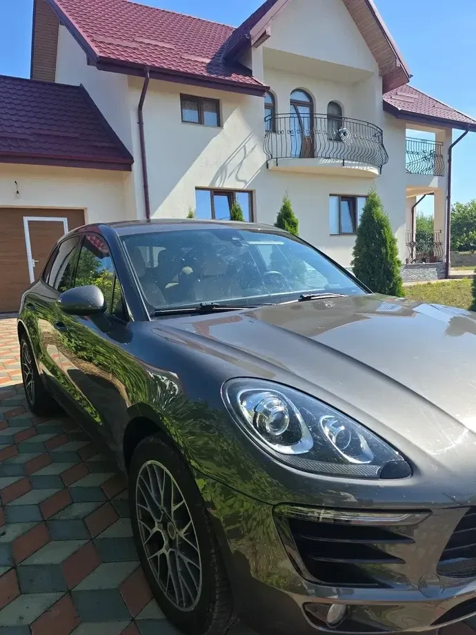 Porsche Macan PDK — imagine 3
