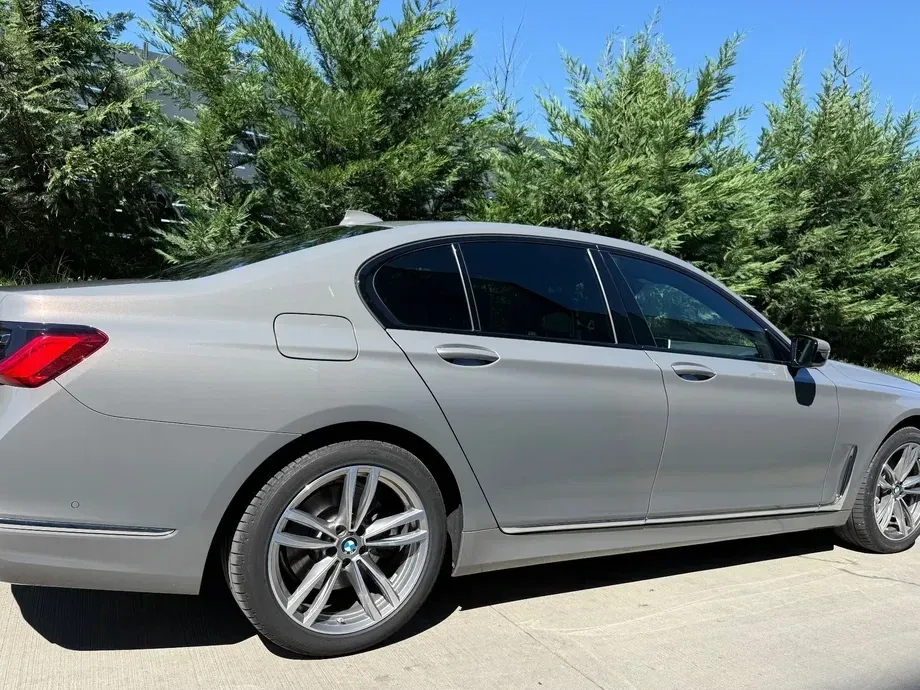 BMW Seria 7 G11/G12 730d xDrive — imagine 4