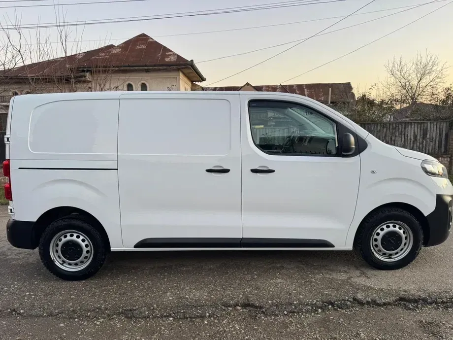 Opel Vivaro 1.5 CDTI 102CP Crew Van L2H1 Sarcina Crescuta Essentia — imagine 2