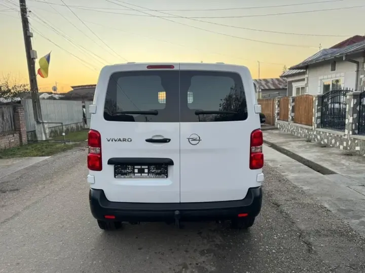 Opel Vivaro 1.5 CDTI 102CP Crew Van L2H1 Sarcina Crescuta Essentia