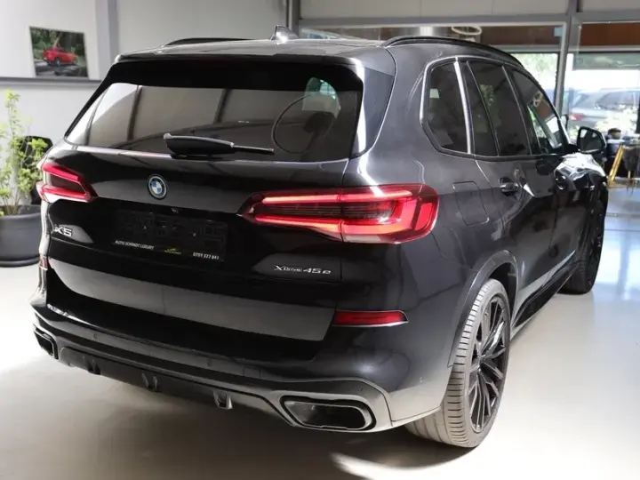BMW X5 xDrive45e