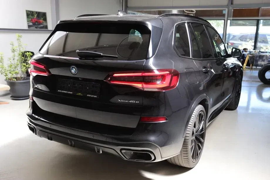 BMW X5 xDrive45e — imagine 5