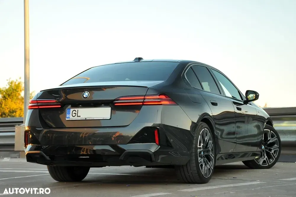 BMW Seria 5 520d Aut. — imagine 6
