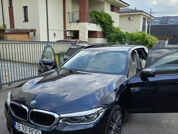 BMW Seria 5 G30/G31 520d xDrive Aut. Sport Line