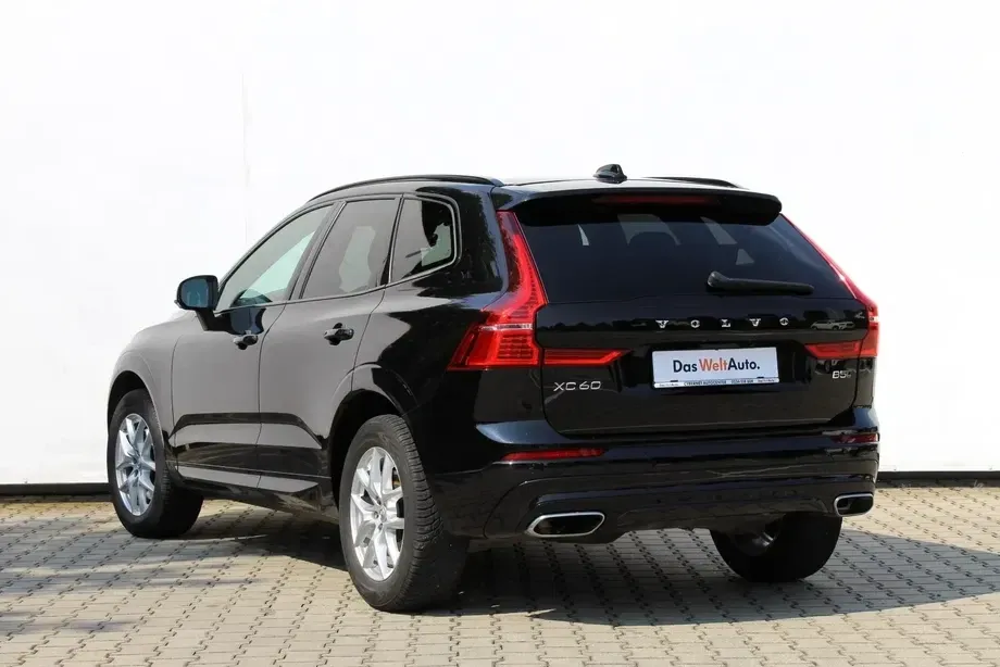 Volvo XC 60 II D5 AWD R-Design — imagine 3
