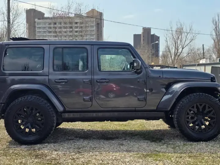 Jeep Wrangler 2.0 AT8 4WD Rubicon