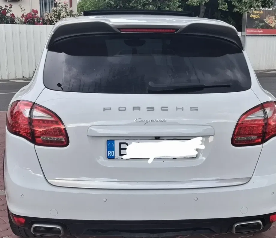 Porsche Cayenne — imagine 2