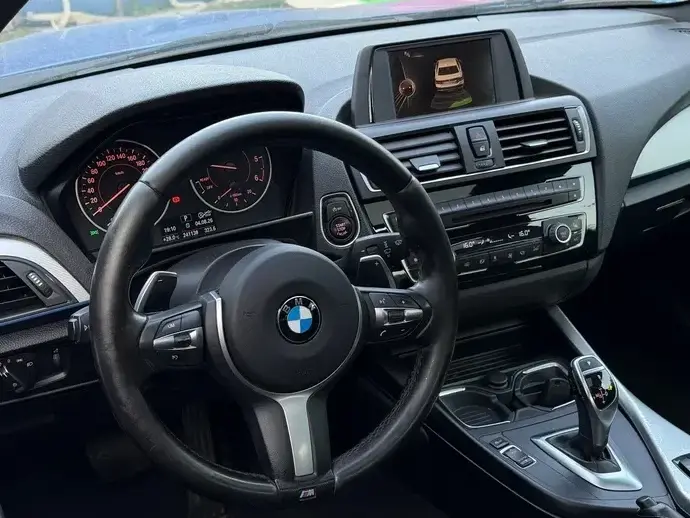 BMW Seria 2 220d Aut. M Sport