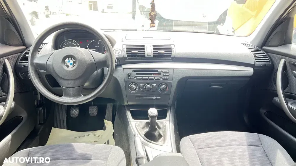 BMW Seria 1 E81/E82/E87/E88 [2004 - 2011] 116d — imagine 3
