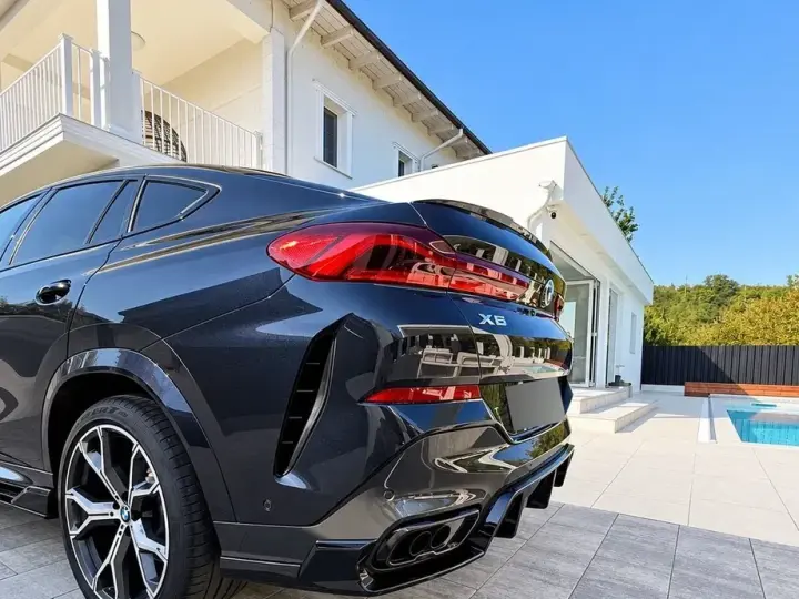 BMW X6 G06
