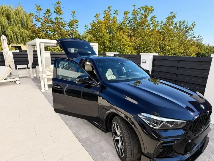 BMW X6 G06