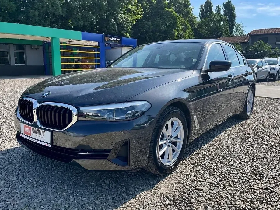 BMW Seria 5 518d Aut. Luxury Line — imagine 4