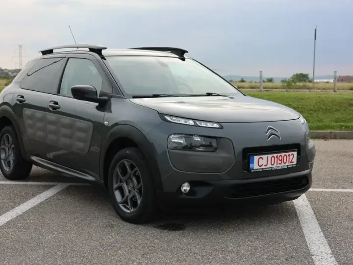 Citroën C4 Cactus Pure Tech 110 Stop&Start Shine