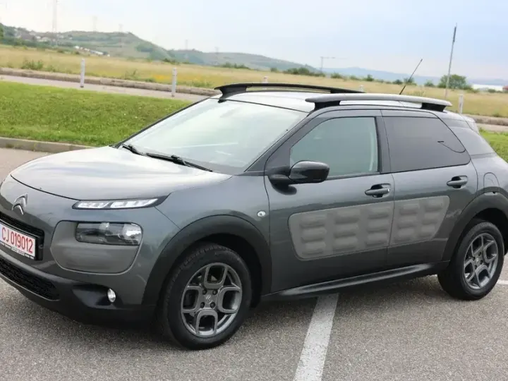 Citroën C4 Cactus Pure Tech 110 Stop&Start Shine